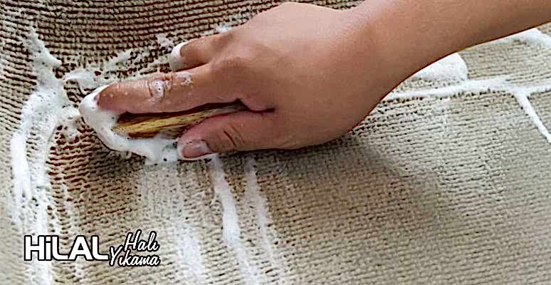 Karbonat İle Halı Lekesi Çıkarma Yöntemi
